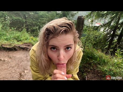❤️ Merch yn llyncu cum ar ôl blowjob cyhoeddus - Eva Elfi ❤️ Fideo porn wrthon ni ❌️
